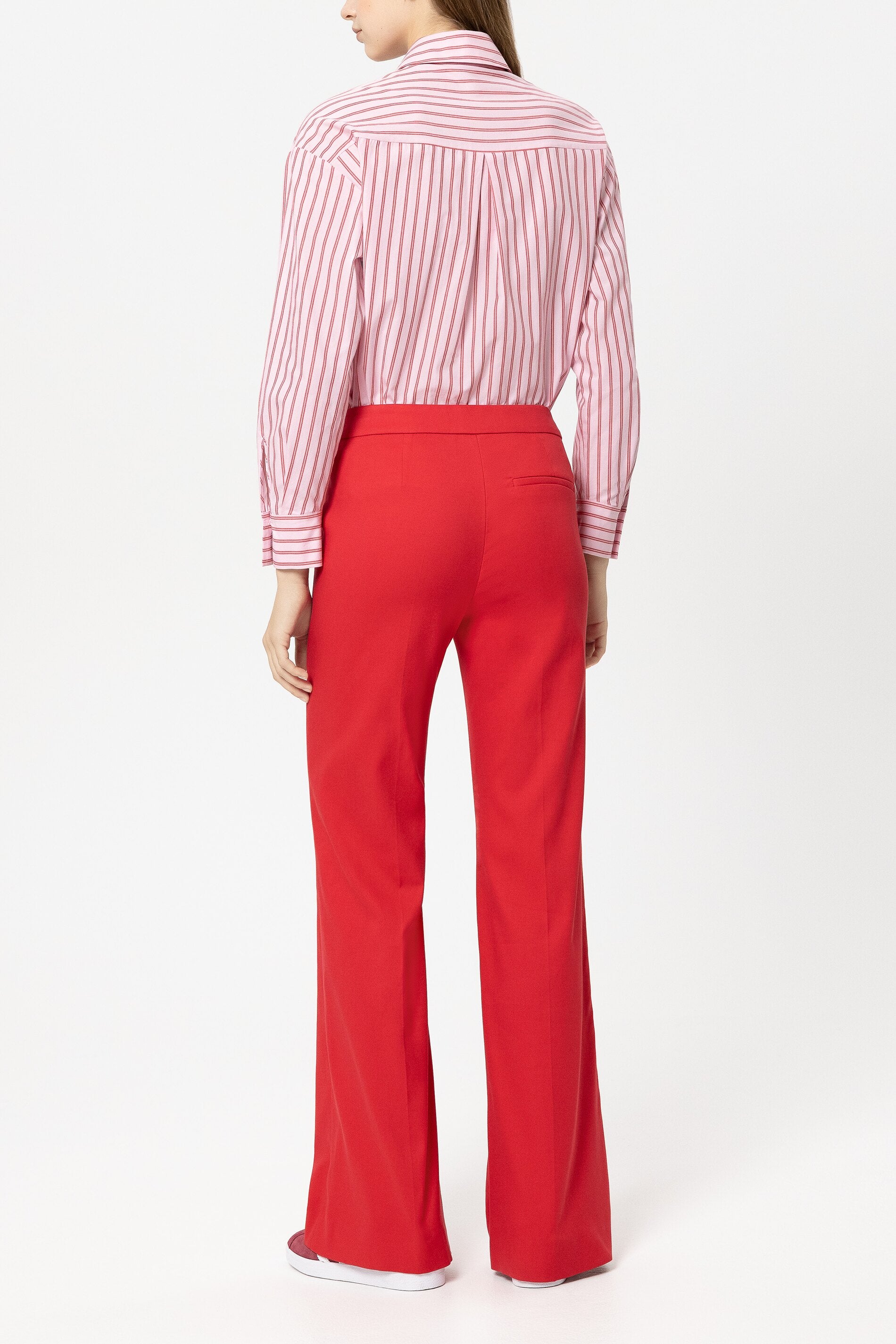Gabardine-Flared-Pants - cherry red - Standard | Model Rück