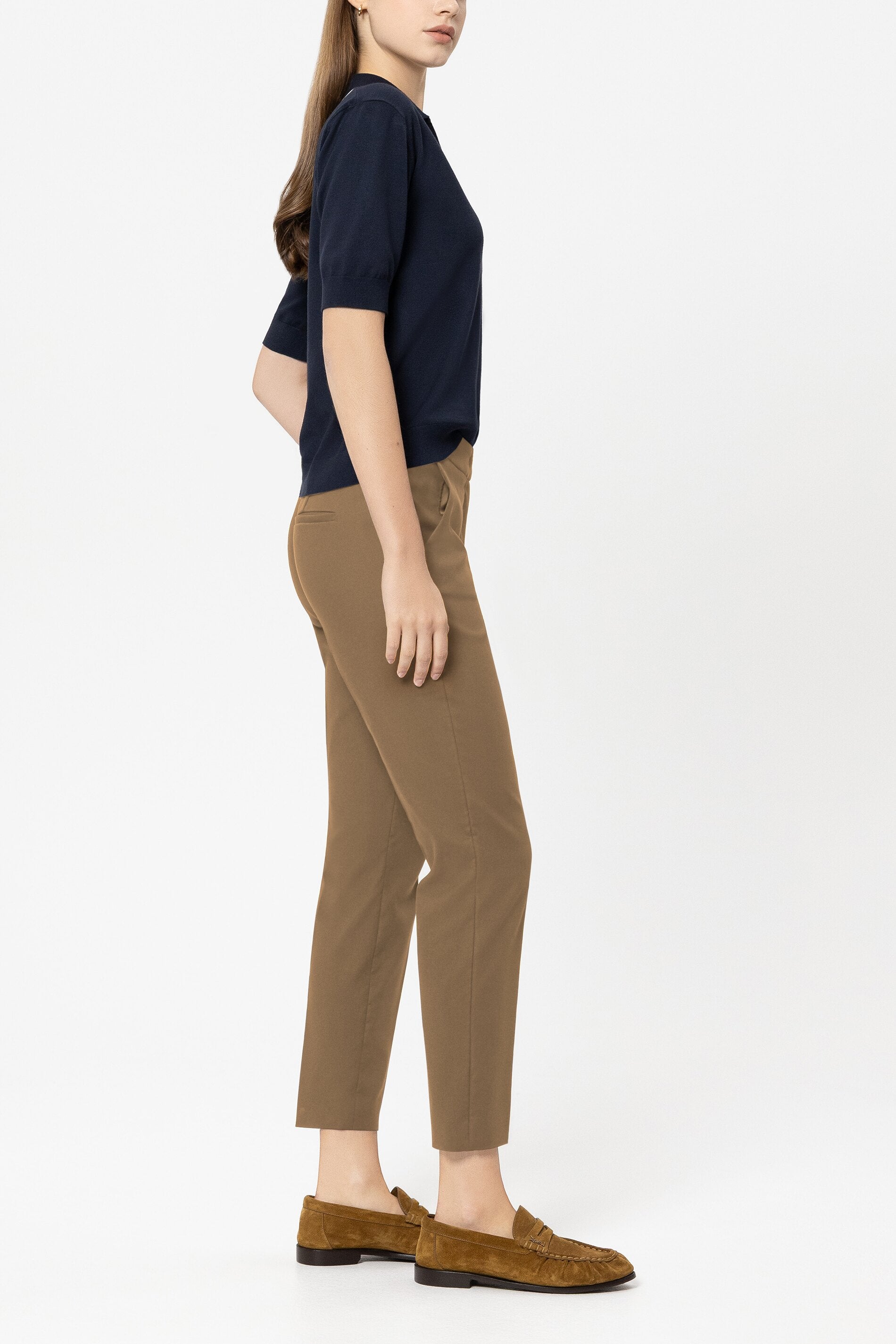 Gabardine-Slimtailored-Pants - tabacco - Standard | Model Seite