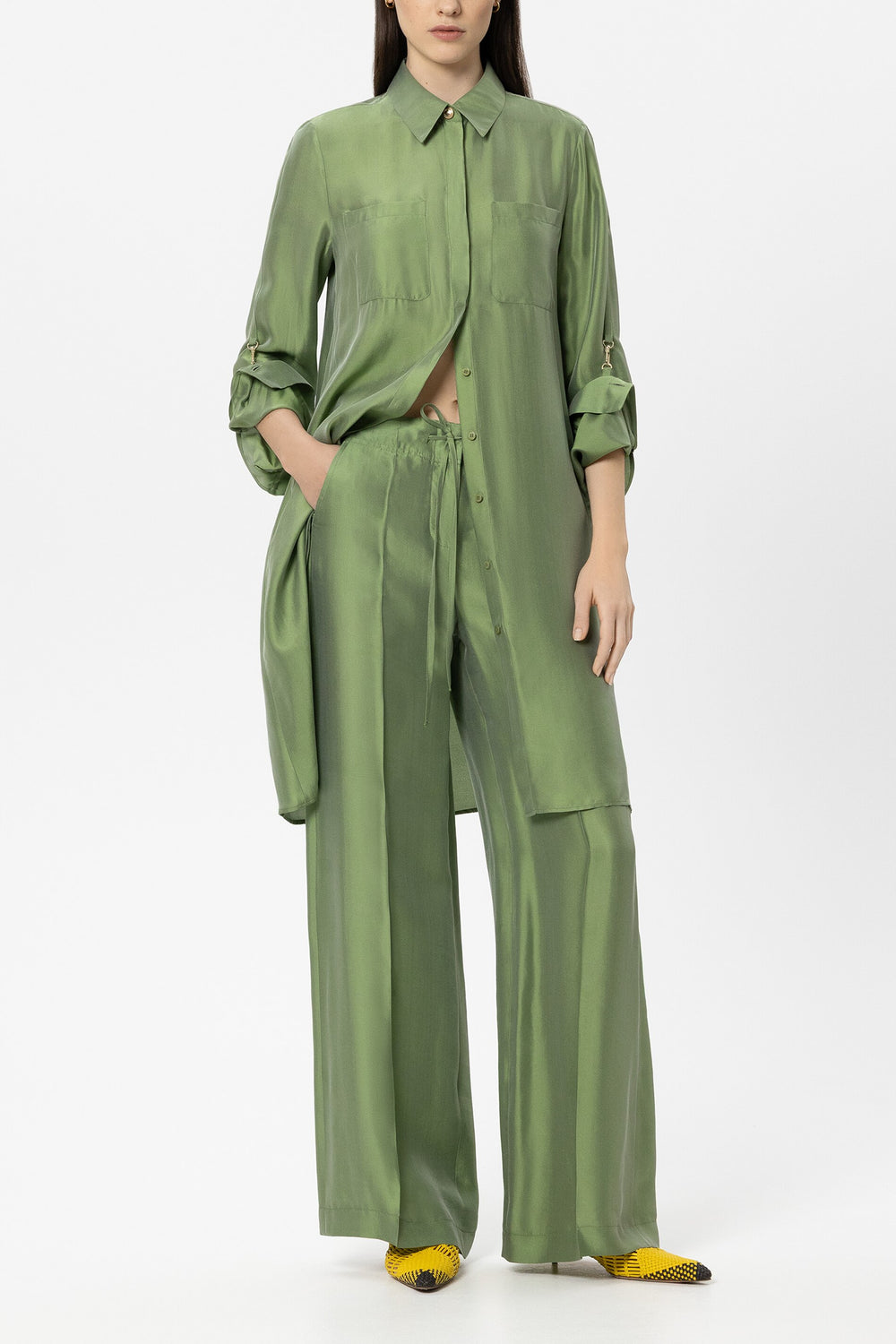 Wideleg-Pants aus Seiden-Mix - moss green - Standard