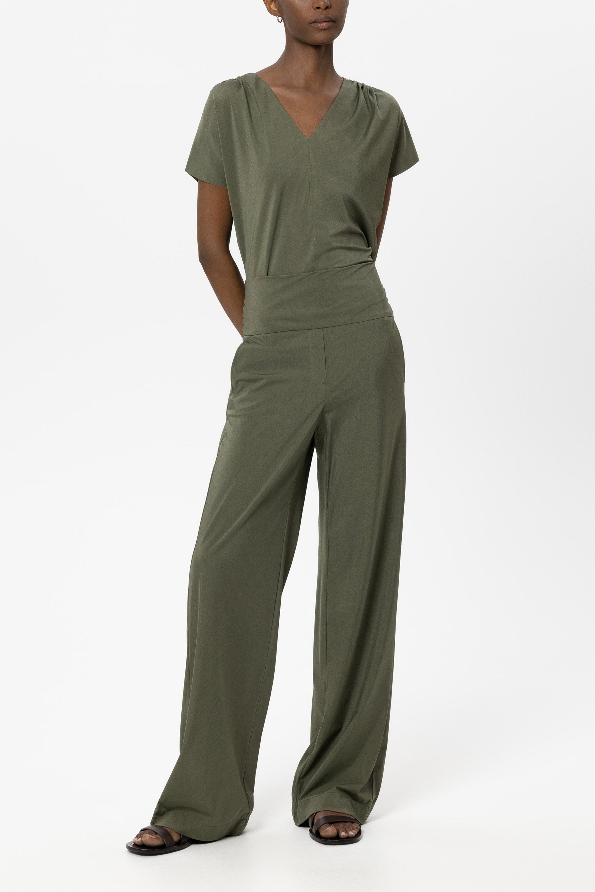 Softshell-Wideleg-Pants - khaki - Standard | Model Front