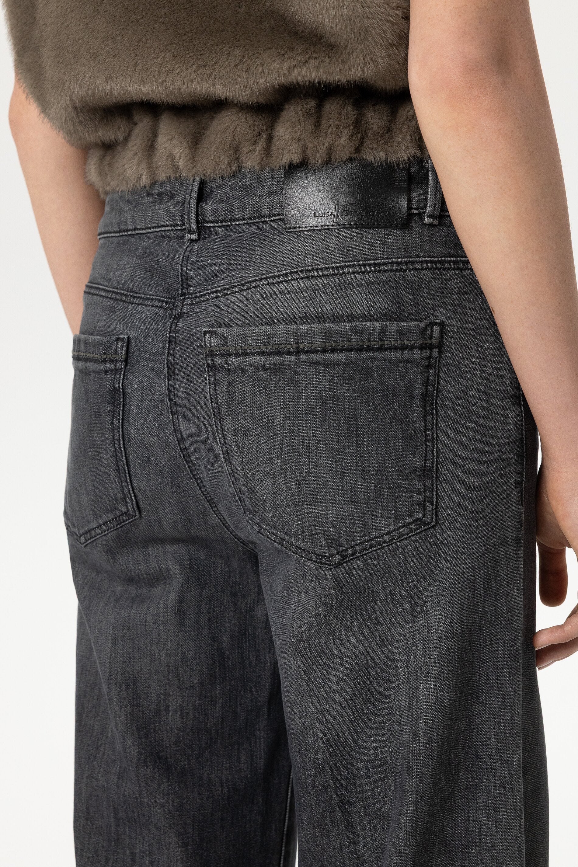Authentic-Bootcut-Denim - black - Standard