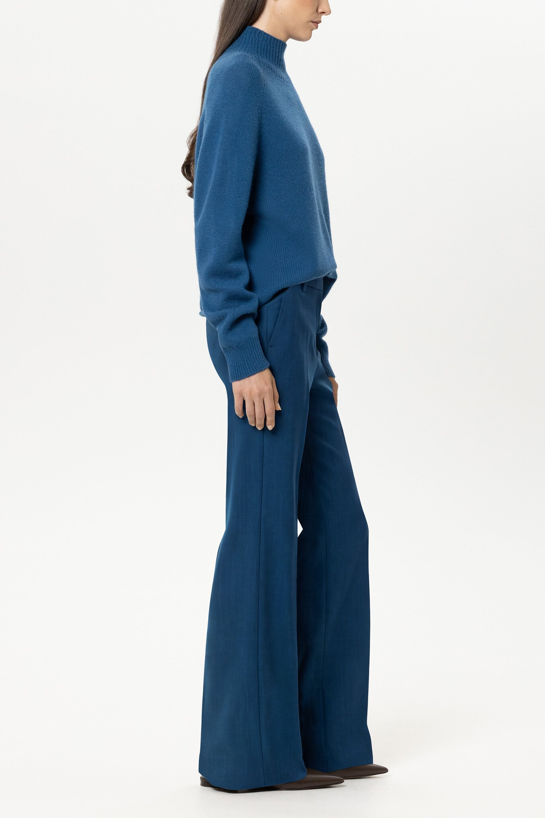 Bootleg-Pants - sapphire - Standard | Model Seite