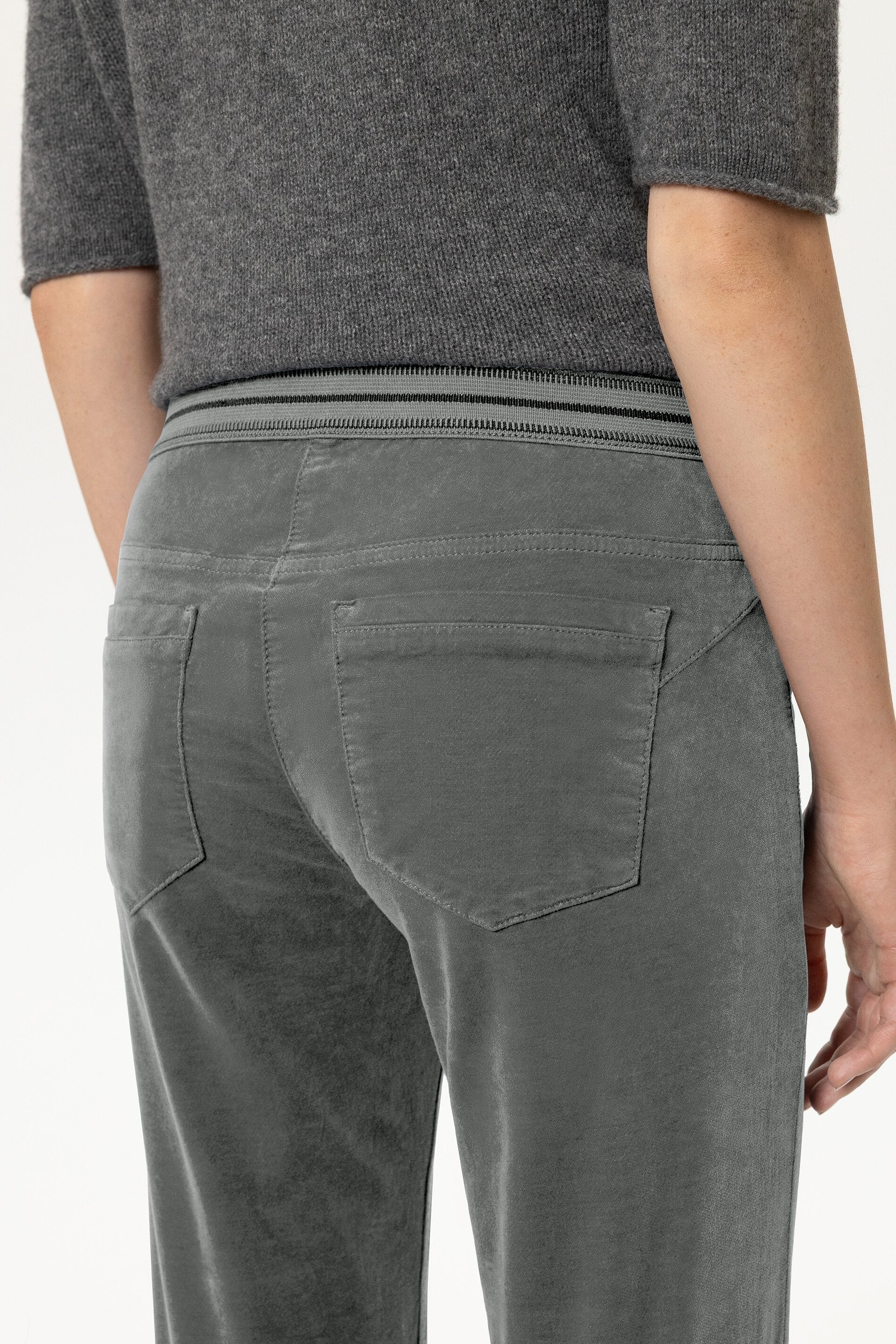 Skinny-Velvet-Pants - heather grey - Standard | Model Detail