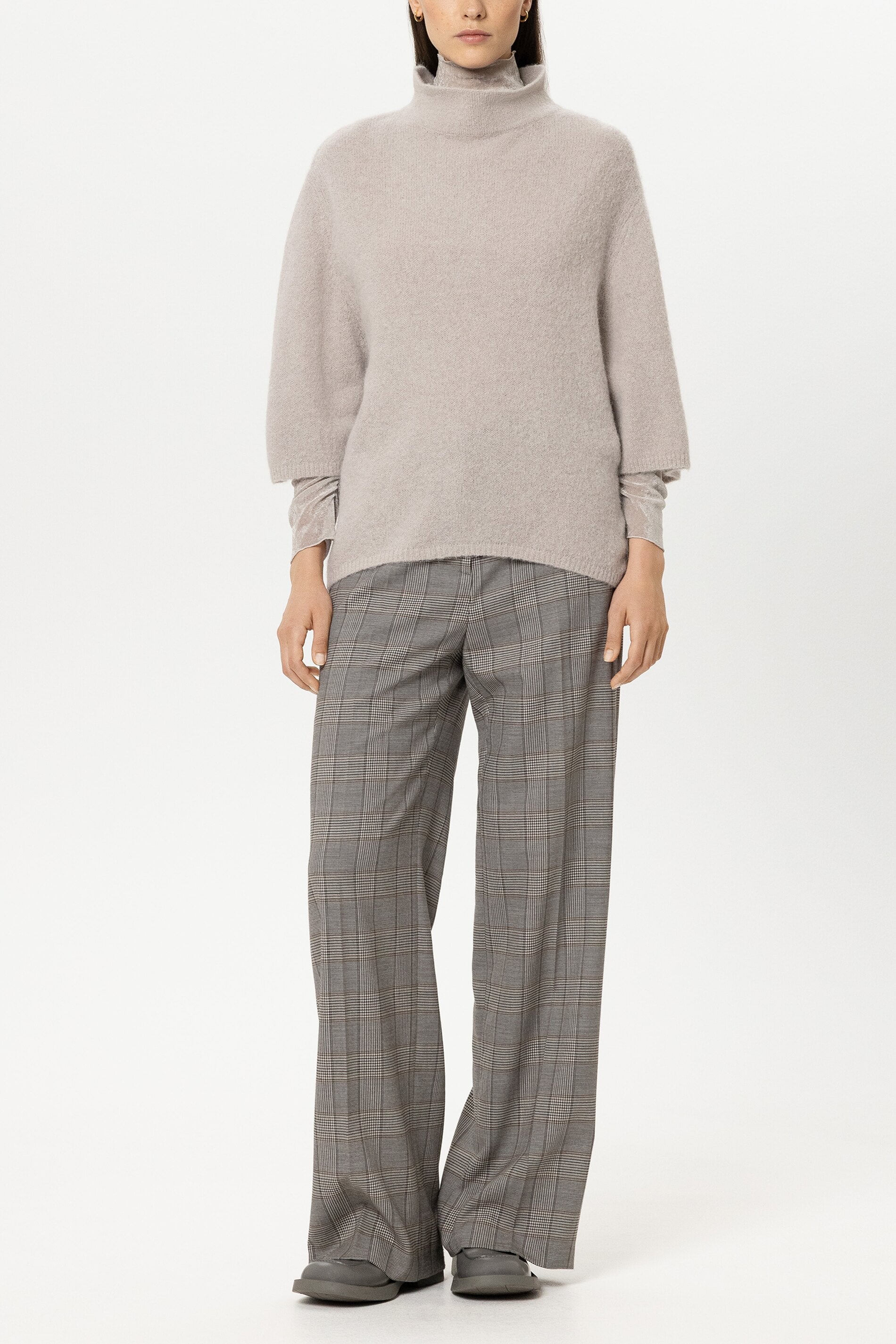 Karo-Wideleg-Pants - heather grey - Standard | Model Front