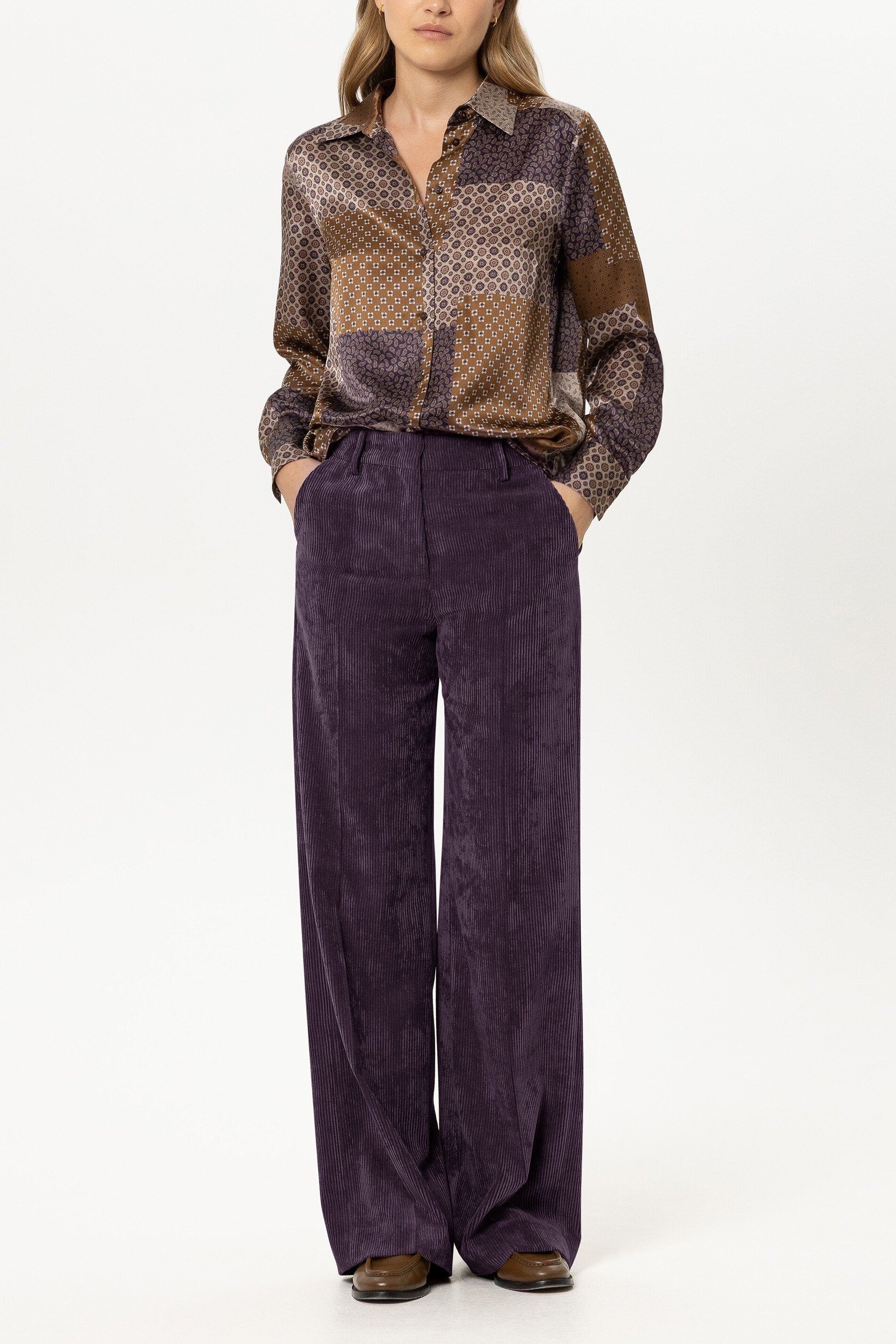Cord-Wideleg-Pants - plum - Standard | Model Front