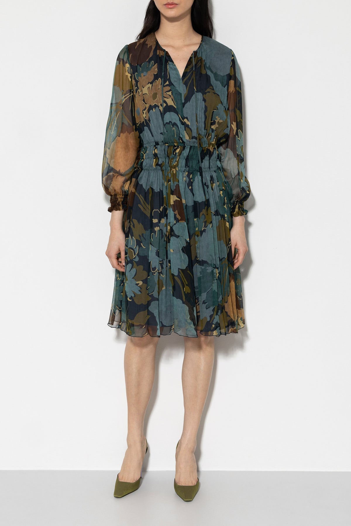 Kleid mit Flower-Print - multi - Standard | Model Front