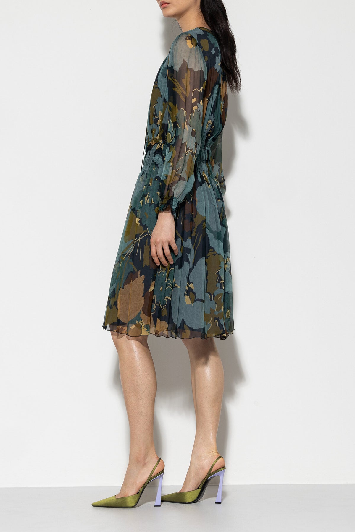 Kleid mit Flower-Print - multi - Standard | Model Seite
