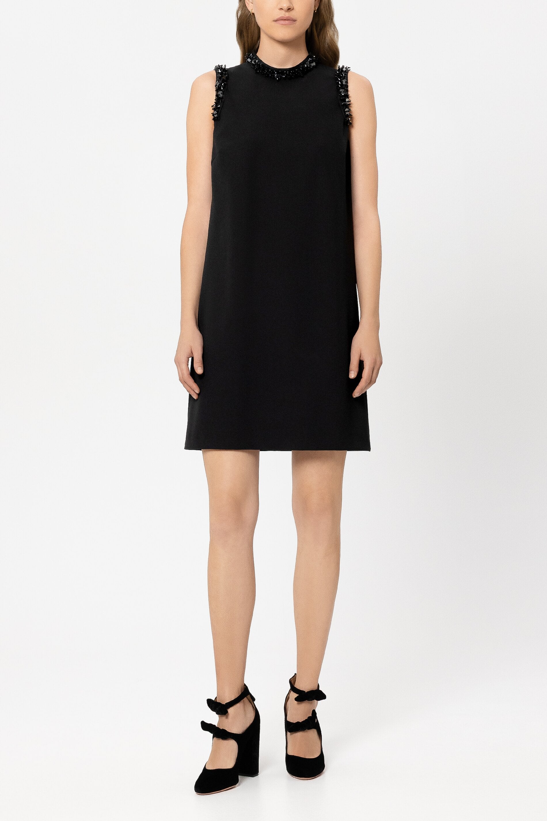 Shiftdress mit Perlen-Details - black - Standard | Model Front