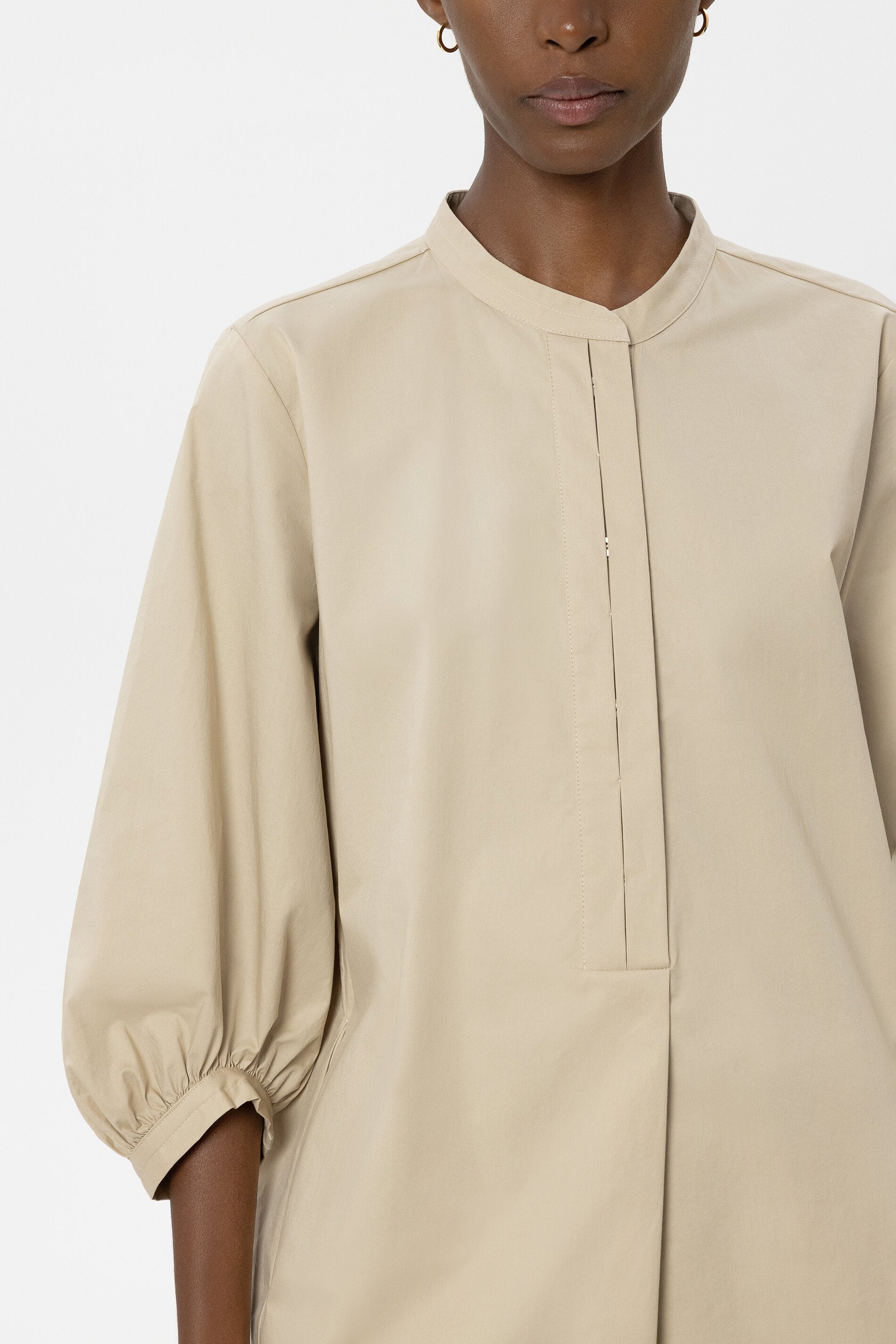 Gabardine-Hemdblusenkleid - sand - Standard | Model Detail