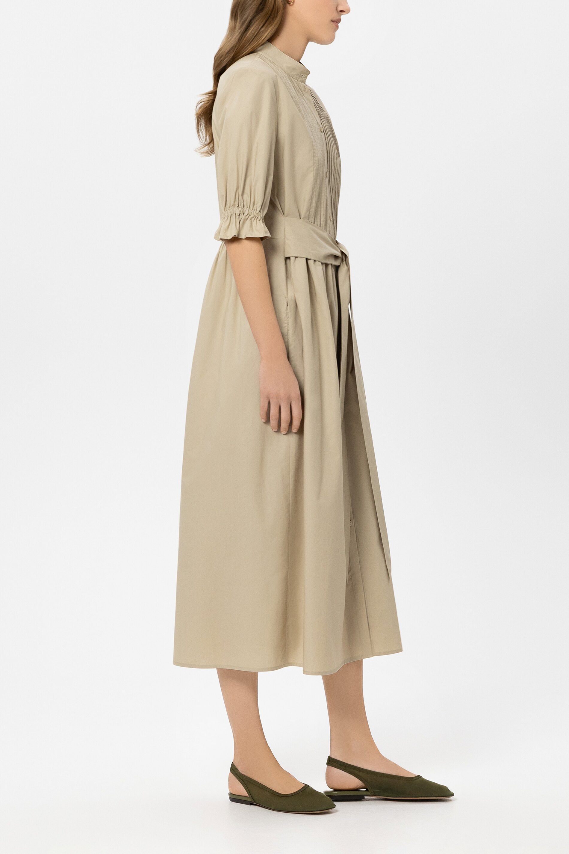 Baumwoll-Hemdblusenkleid - sand - Standard | Model Seite