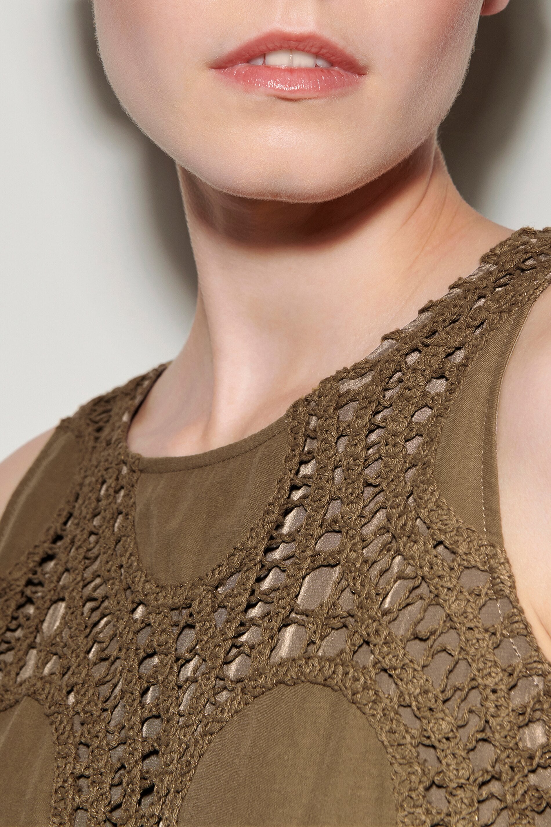Minikleid in Crochet-Optik - tobacco - Standard | Model Detail