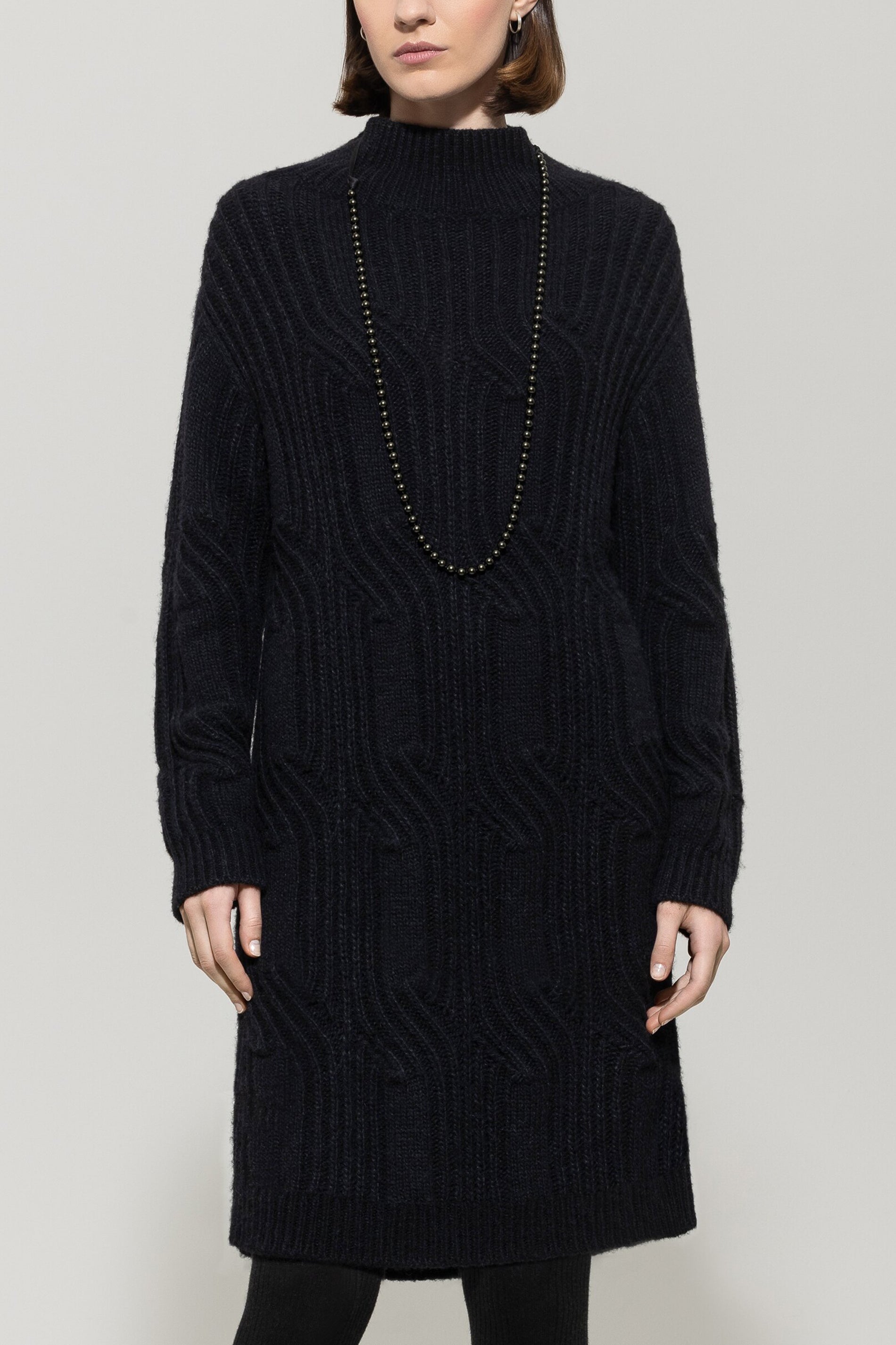 Band mit Schmuckperlen - grey - Standard | Model Front