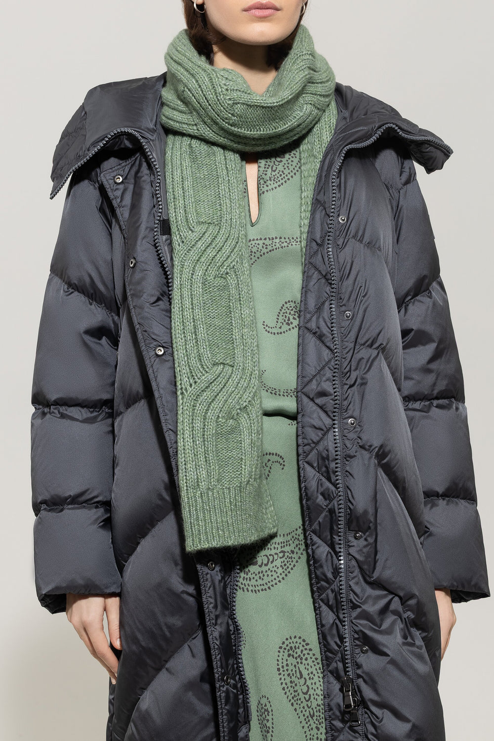 Écharpe avec Cable-Knit - sauge - Standard