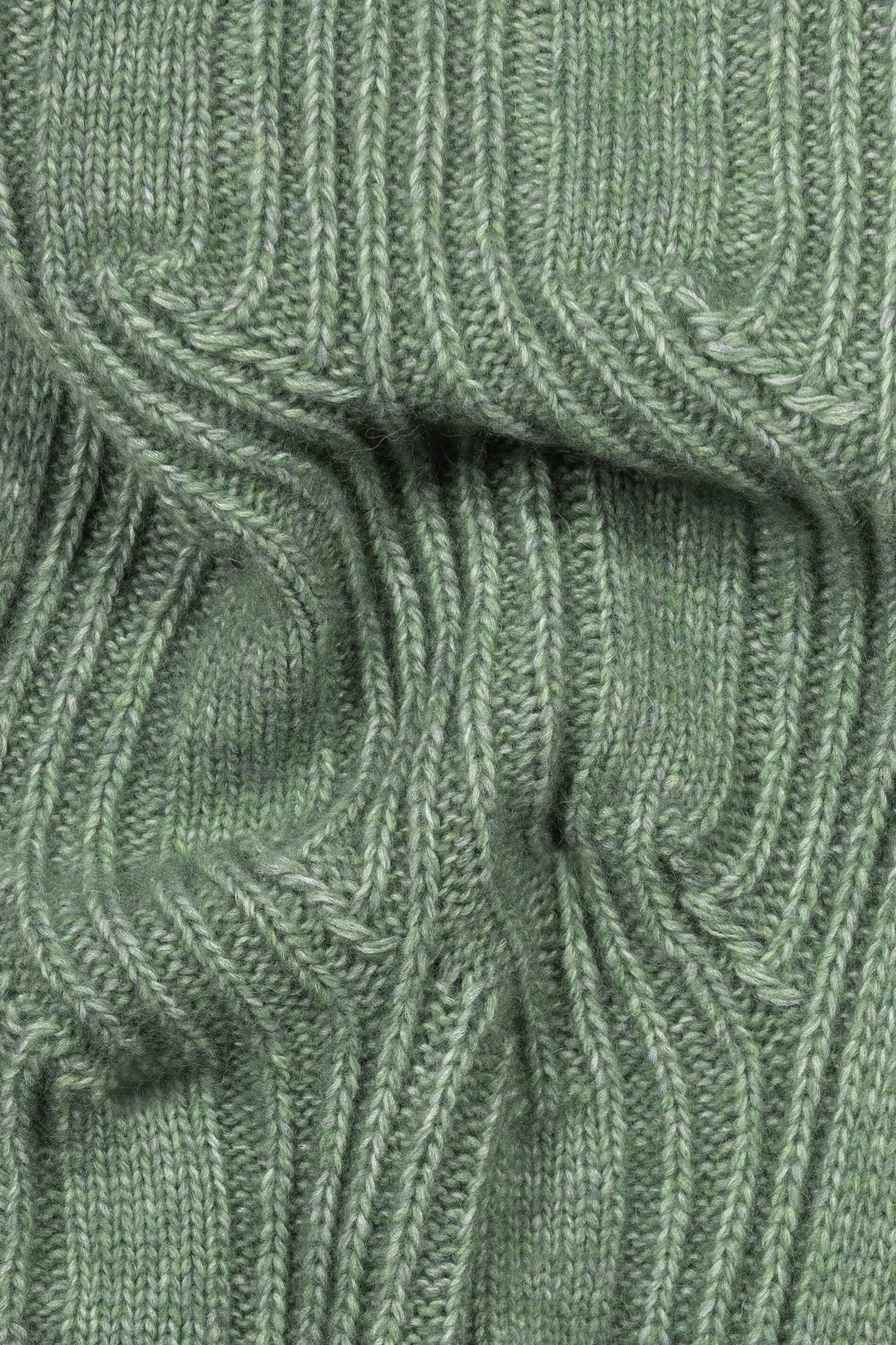 Schal mit Cable-Knit - salbei - Standard | Artikel Rück