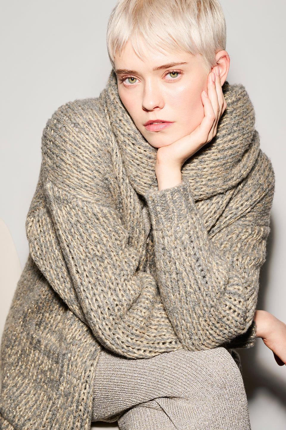 Cardigan with spray effect